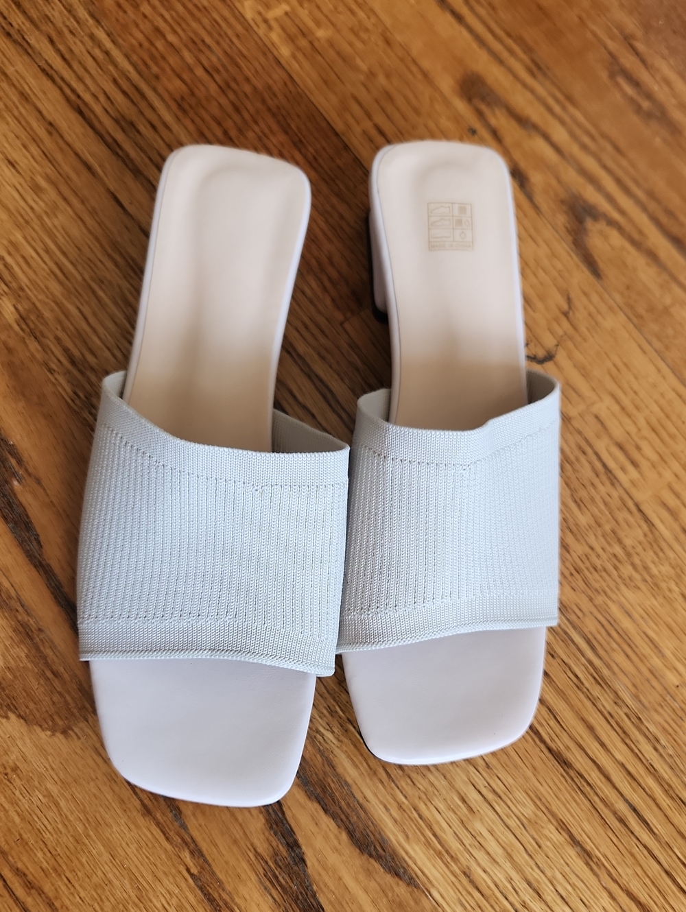 Women’s Slide Heel Sandals in Light Beige- Minimalist Slip-On